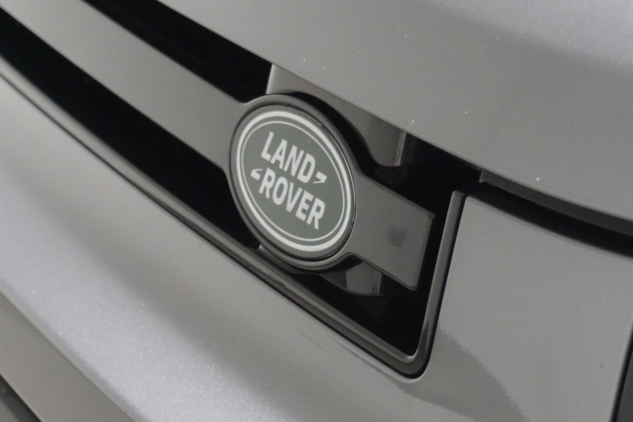 Land Rover Defender 110 2.0 P400e 15.4kWh X-Dynamic SE SUV 5dr Petrol Plug-in Hybrid Auto 4WD Euro 6 (s/s) (404 ps)